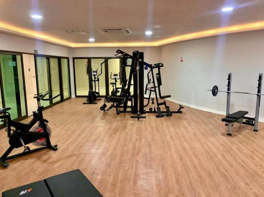 - Apartamento *